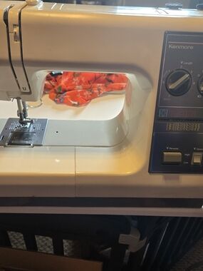 Kenmore 385.1884180 30 Stitch Electronic Sewing Machine Tested Manual Pedal